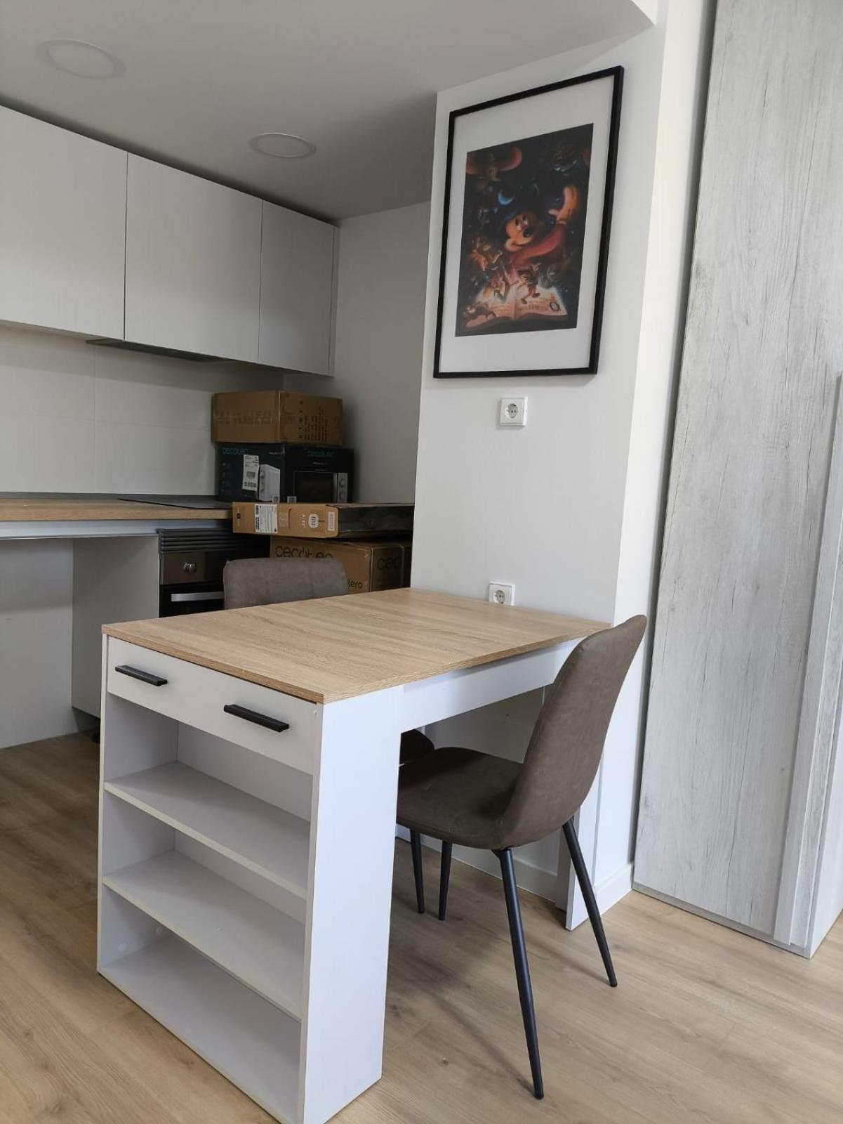Estudios Homer Y Disney Con Piscina Climatizada, Piscina Exterior,Gimnasio, Coworking, Padel,Netflix Y Wifi Gratis 圣塞巴斯蒂安德洛斯雷耶斯 外观 照片